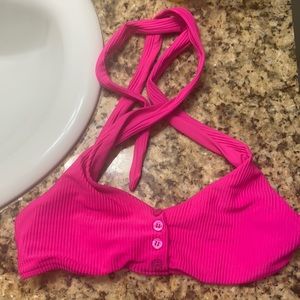 Frankie’s bikinis top